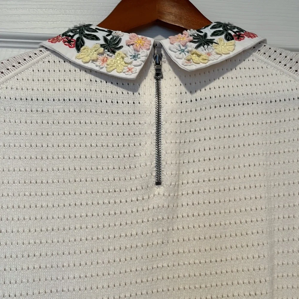 Alice and Olivia size L blouse with accent removable color - Picture 5 of 8